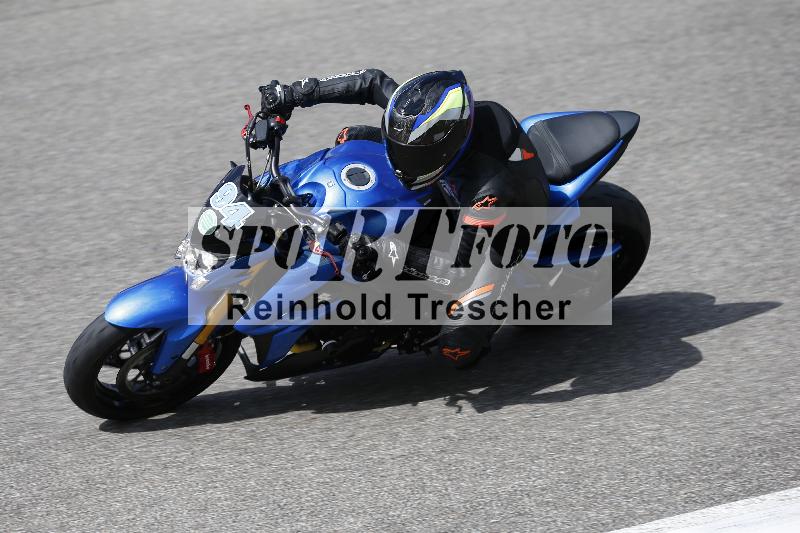 /09 19.04.2026  Caremotion get faster ADR/Gruppe gruen/94